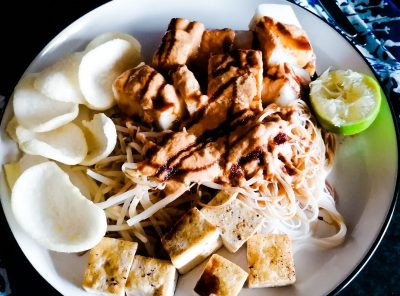 Ketoprak Recipe (Indonesian Vermicelli Salad With Spicy Peanut Sauce)