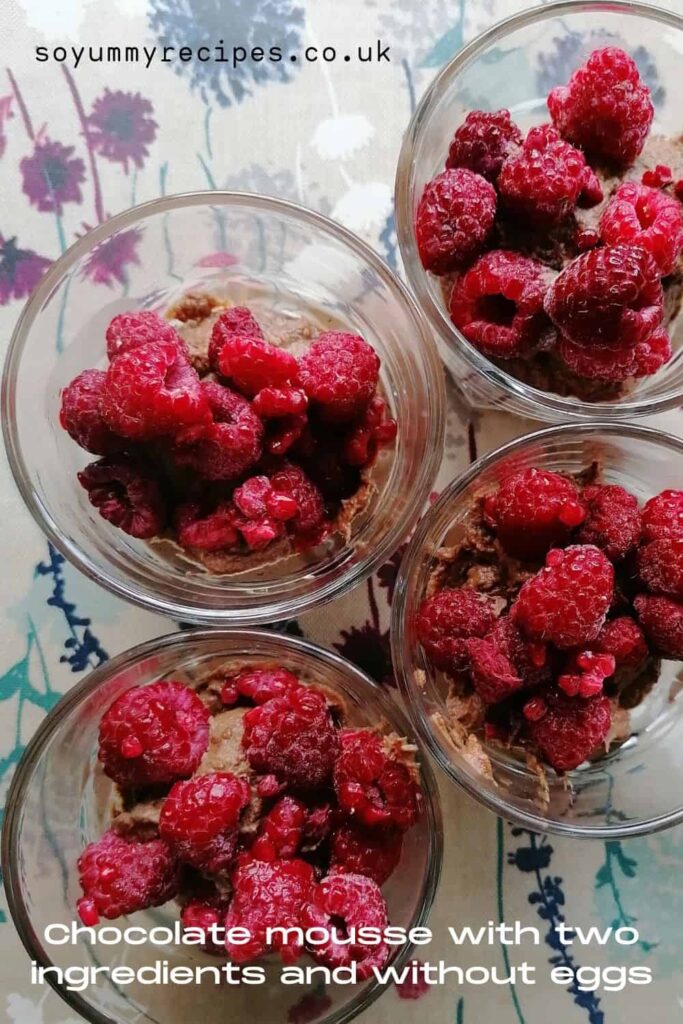 Two-ingredient chocolate mousse without eggs