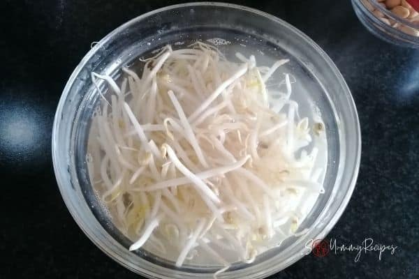 bean sprouts soaked in hot water