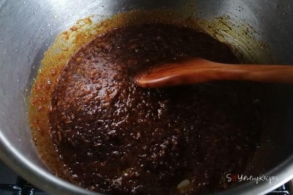 frying onion, ginger garlic and spices