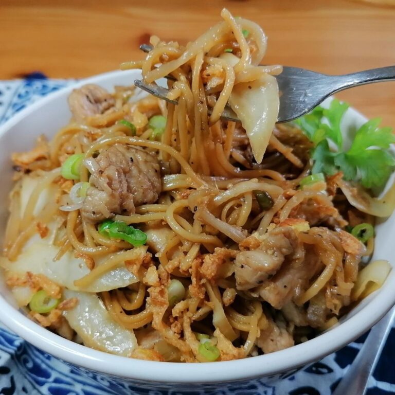Mie goreng - Indonesian stir-fried noodles