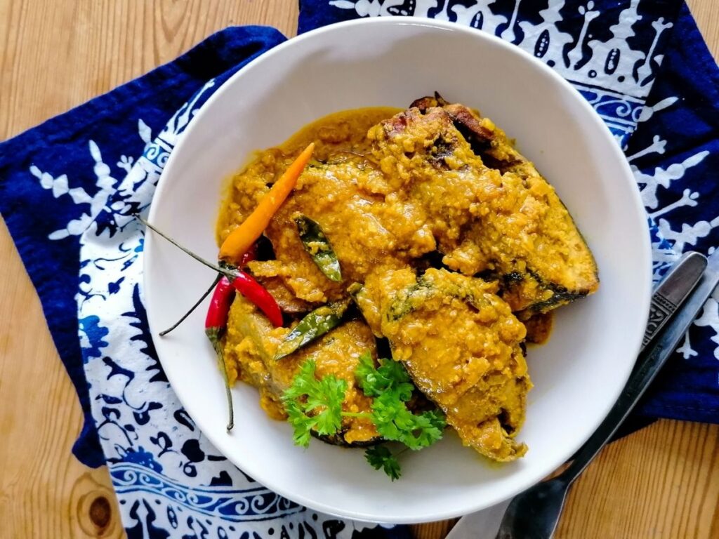Sundanese fish dish - Ikan Pesmol