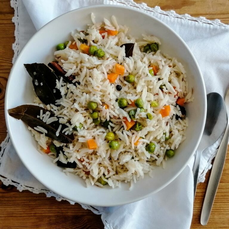 Vegetable pilau rice: easy and tasty rice dish