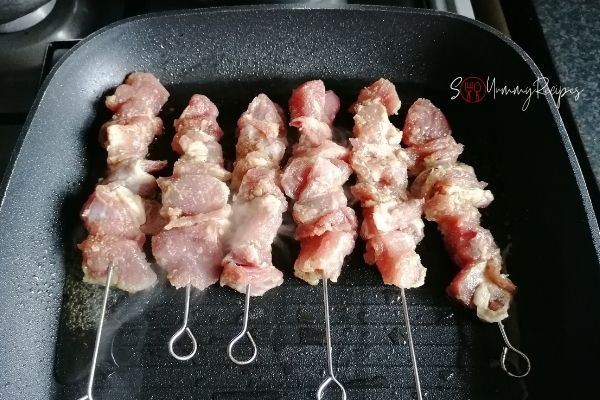 grilling lamb on the skewers