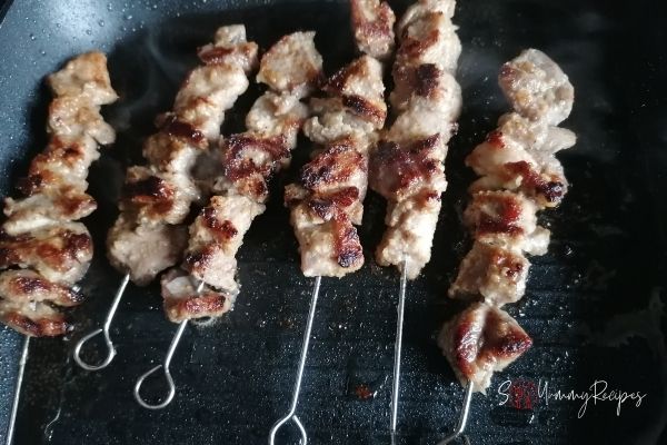 lamb satay on griddle pan