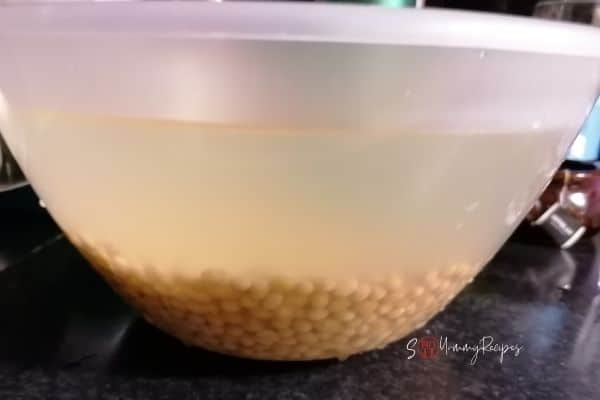 soaking soybeans