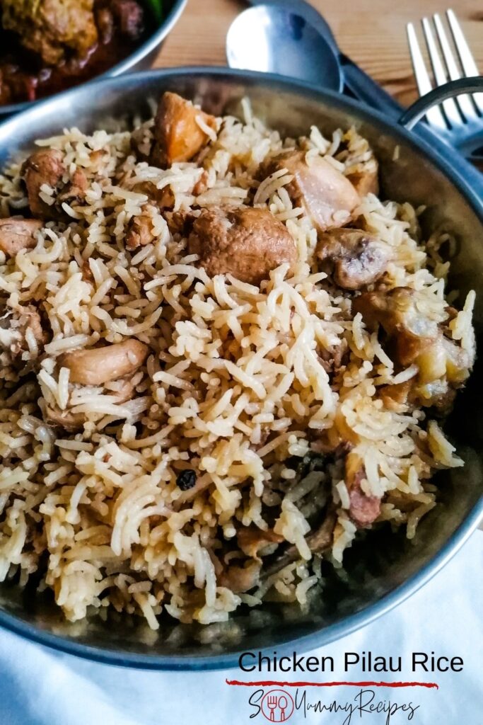chicken pilau rice with overlay text