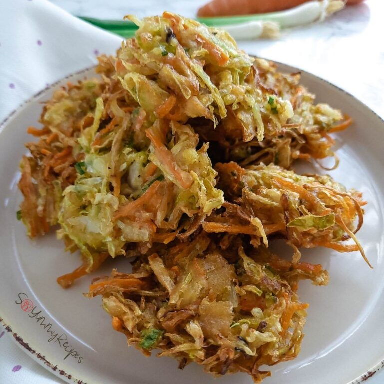 Bakwan Sayur the Indonesian vegetable fritters on a round plate.