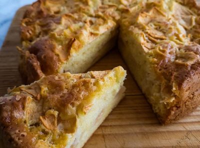 Mary Berry's Apple Cake