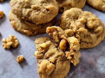 Coffee and Walnut Cookies