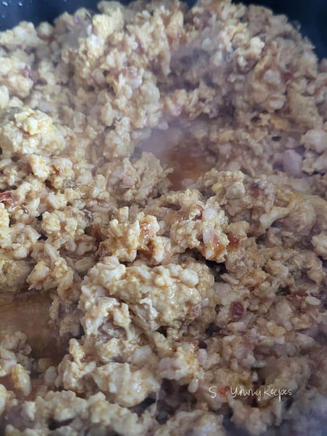cooked ground chicken.