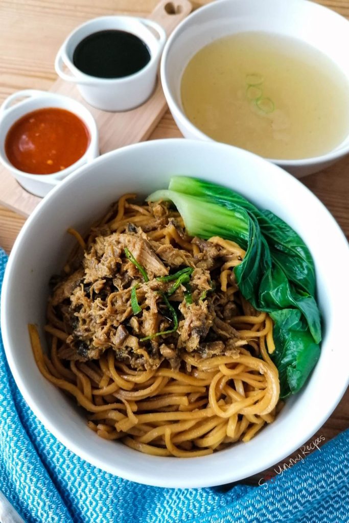 Bakmi ayam.