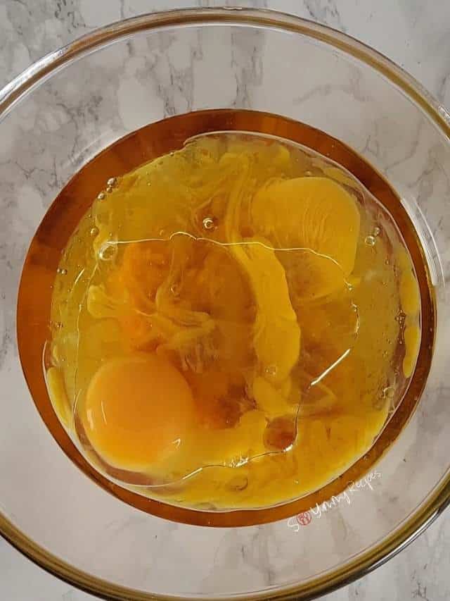 pumpkin puree, golden syrup, oil and eggs,