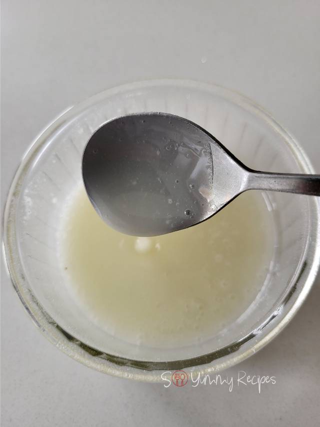 icing sugar mixed with milk.