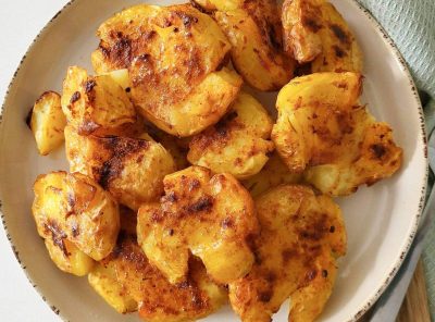 Easy, Crispy Air Fryer Smashed Potatoes