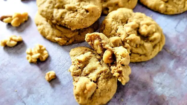 Coffee and walnut cookies.