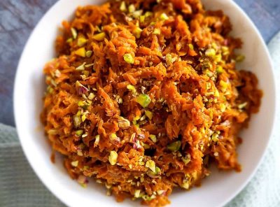 Gajar Ka Halwa Recipe: How to Make the Classic Carrot Dessert From Scratch