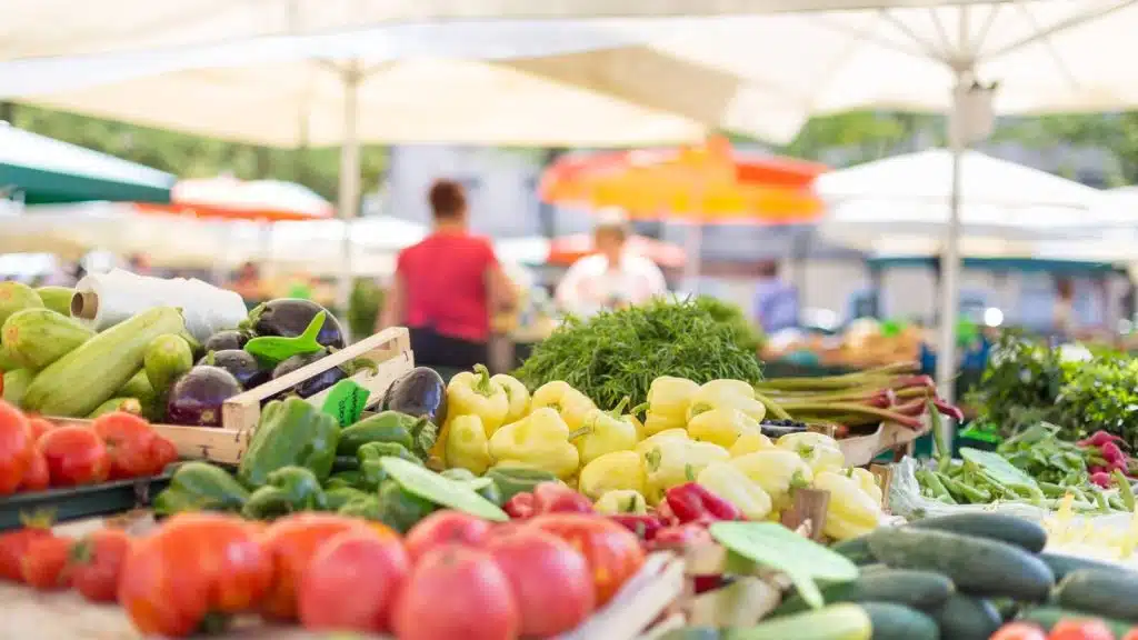 Farmer's market.