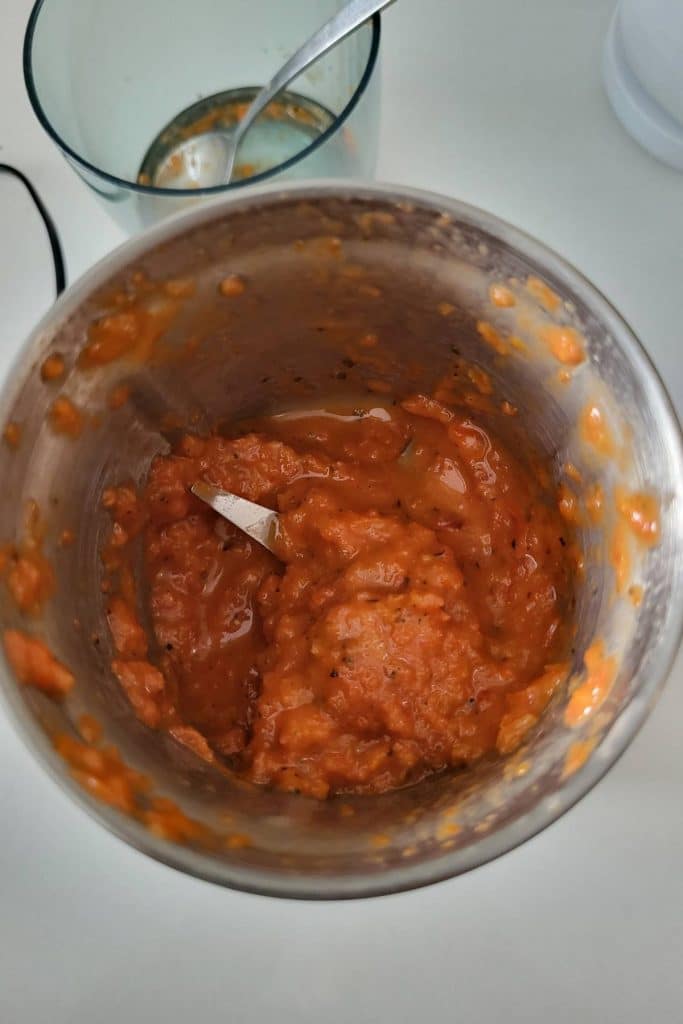 Blended sun dried tomatoes.